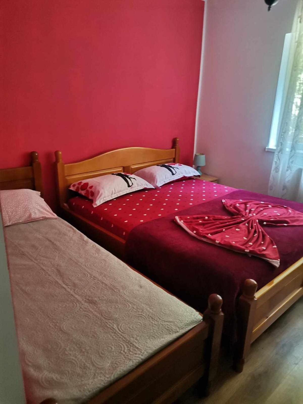 Apartament Nemira Slănic-Moldova Quarto foto